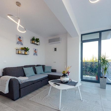 Bliss Apartment Târgu-Mureş Exteriör bild
